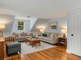 5 Shippen Ave #2, Warwick, RI 02888
