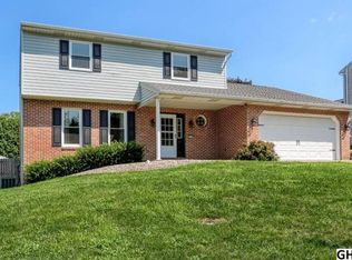 1038 Dogwood Ln, Enola, PA 17025