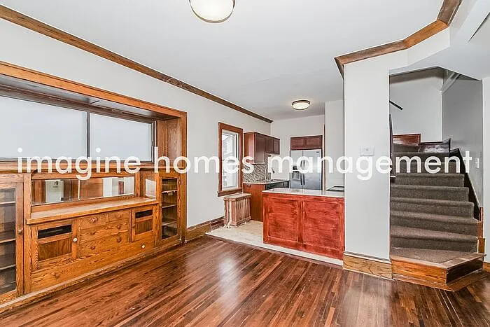 3944 Van Nest Ave — Photo 4