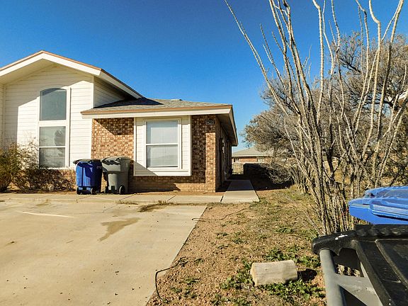 2nd image of 12241 Vista Del Sol Dr APT B