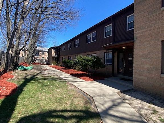 2nd image of 3400 N Gordon Pl APT 8