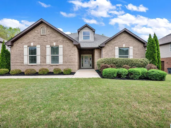 3260 Cahaba Manor Dr, Trussville, AL 35173