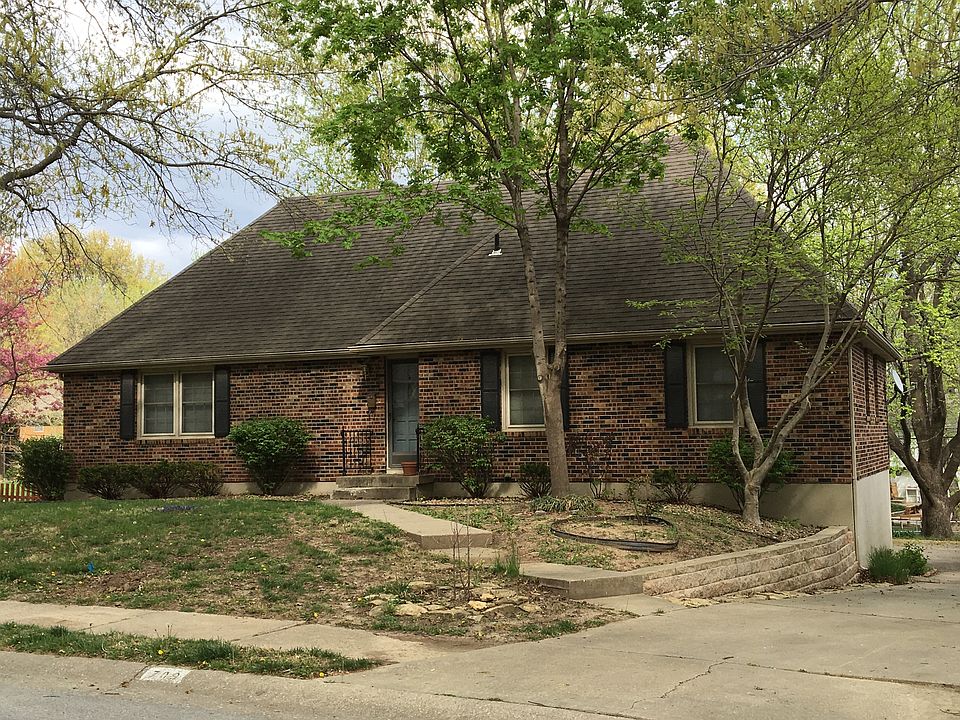 1st image of 709 N Dakota Dr