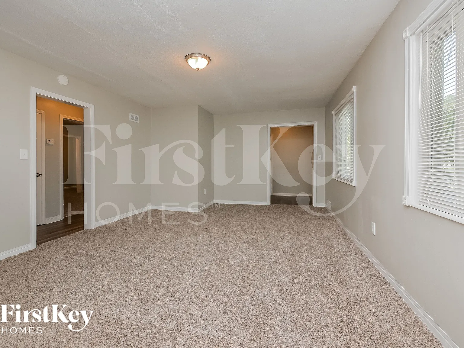 3 bed, 3.5 bath, 1656 sqft, $2,390 — Photo 2