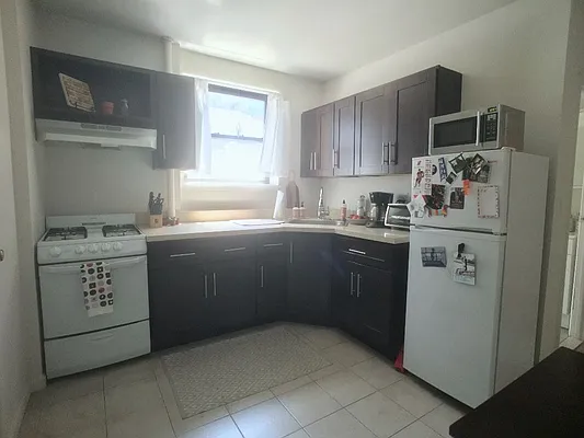 Rented by Sovereign Associates | media 13