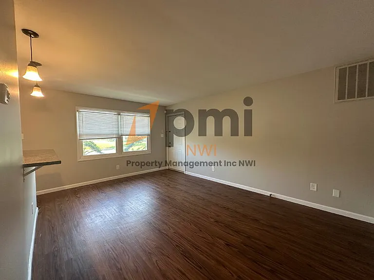 5831 Creekview Ct W #2 — Photo 4