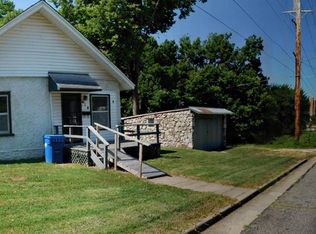 618 E 2nd St, Joplin, MO 64801