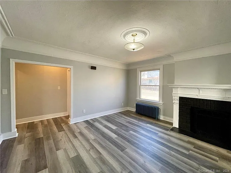 12 Lorraine St #1 — Photo 3