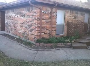 2901 Woodmont Trl, Fort Worth, TX 76133