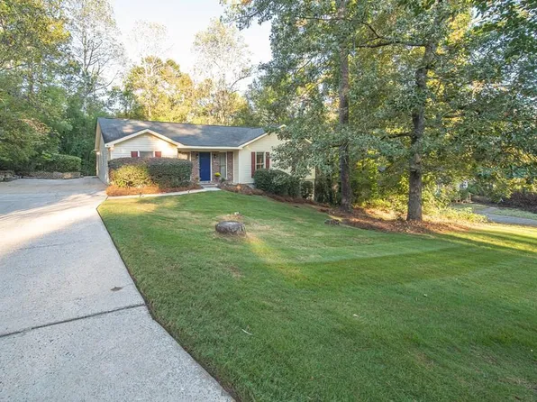 7841 Edgewater Dr, Columbus, GA 31904