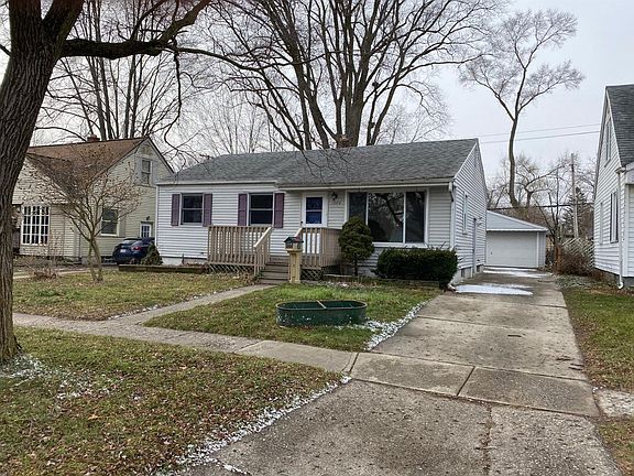 2nd image of 1040 Hull Ave