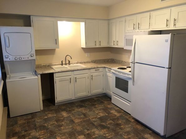 209 Martin Court Apartments, 209 Martin Ct #B, Catlin, IL 61817