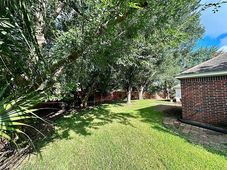 1318 Cedar Terrace Ct — Photo 34