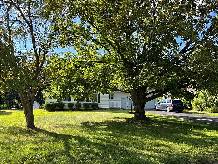198 Beartown Rd — Photo 2