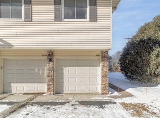2485 Grenadier Ave N, Oakdale, MN 55128