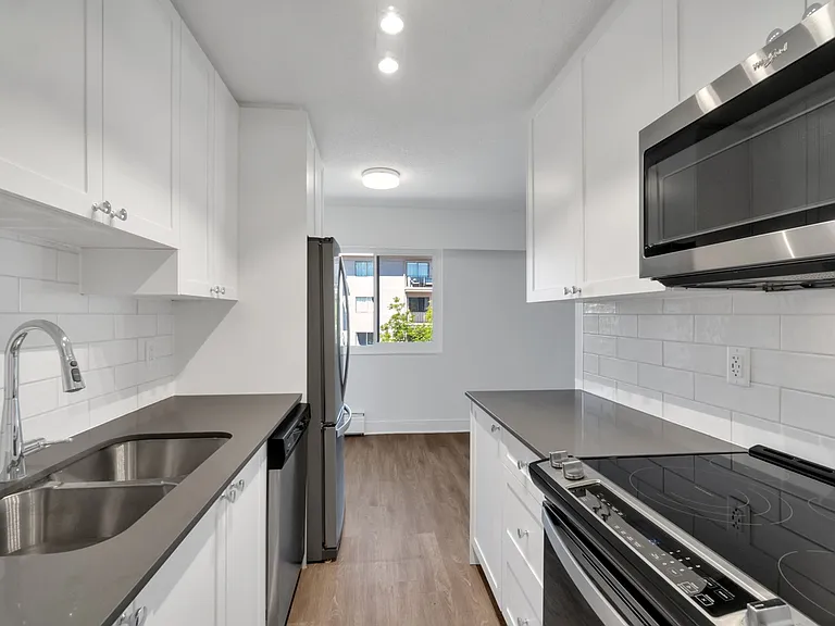 1030 Pendergast St #207 — Photo 9