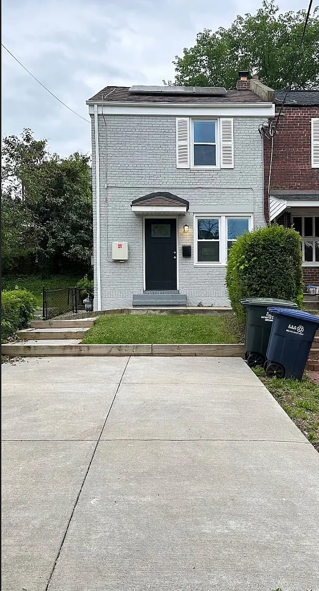 5563 Central Ave SE photo 1