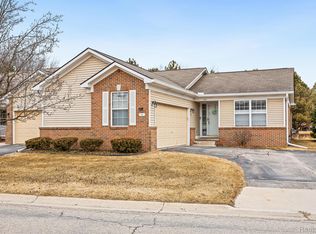 340 Benjamin Dr, Ypsilanti, MI 48198