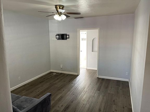 2nd image of 2114 11th Ave