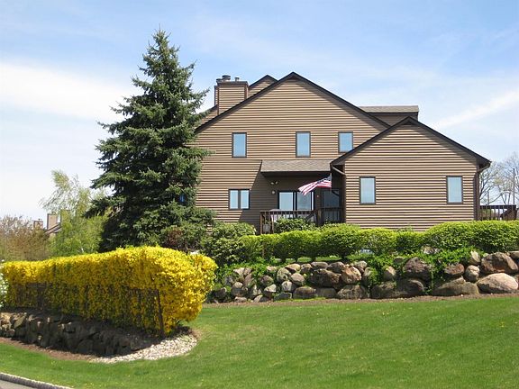 2nd image of 4 Davey Dr