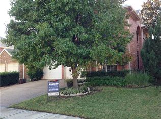 1925 Stonecourt Dr, Bedford, TX 76021