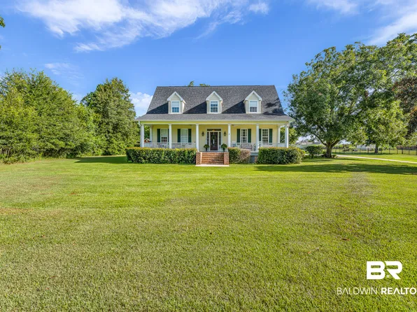 10097 Grove Dr, Fairhope, AL 36532