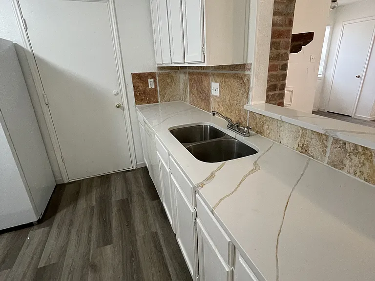 2730 Mud Lake Dr — Photo 9