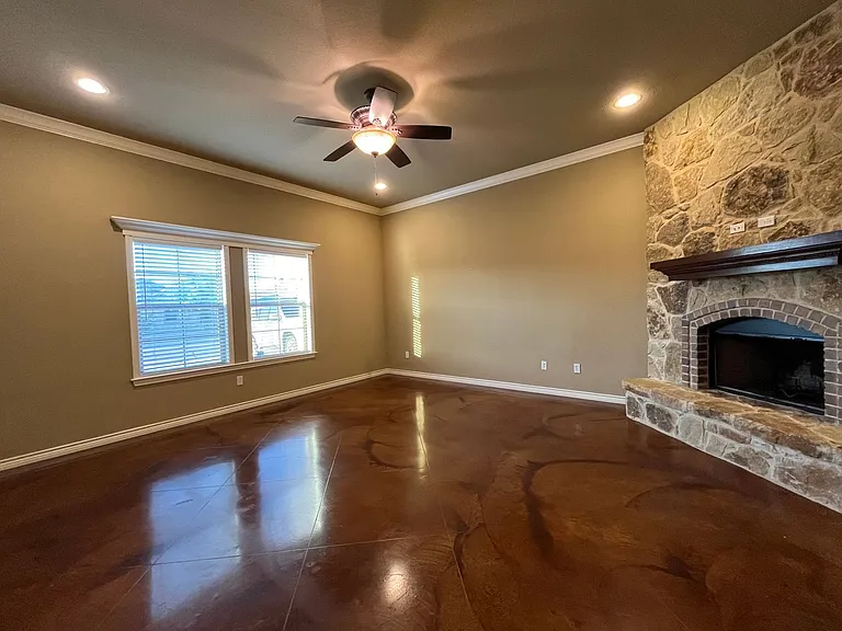 3108 Silver Saddle Dr — Photo 2