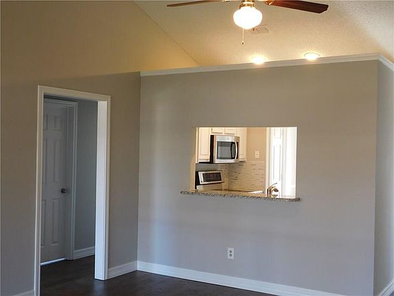 5th image of 1400 Dudley Dr