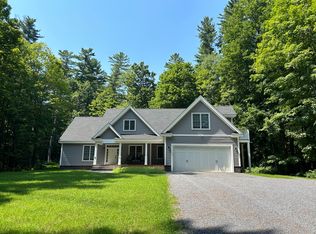 325 Church St, Lee, MA 01238