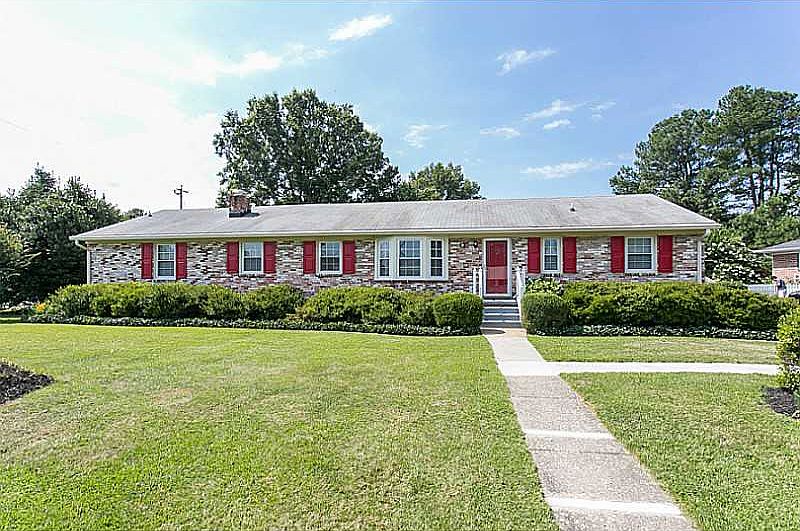 1st image of 9401 Greenford Dr