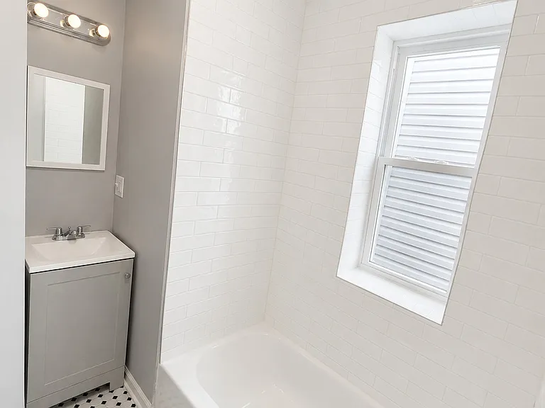 1753 S Taylor St — Photo 16