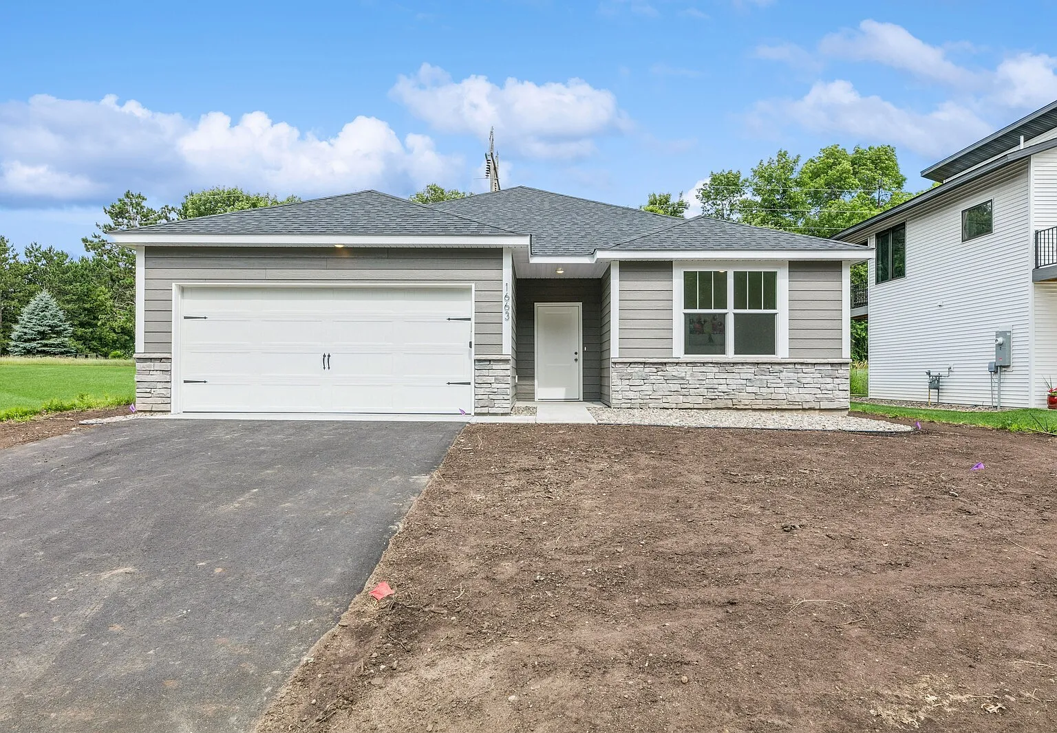 3 bed, 1485 sqft, $2,395 — Photo 1