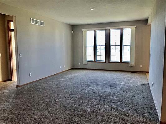 2nd image of 4628 Whitespire Dr