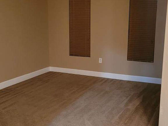 5th image of 2552 Glenridge Cir