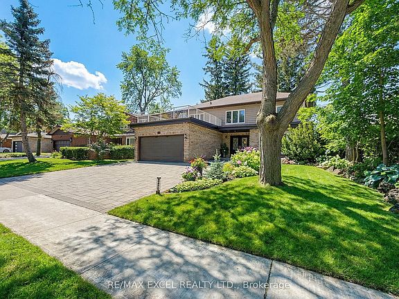 3rd image of 46 Robinter Dr