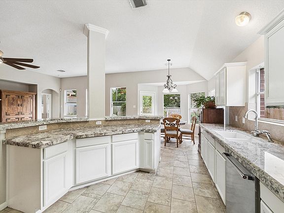 4th image of 30526 Red Bluff Cir