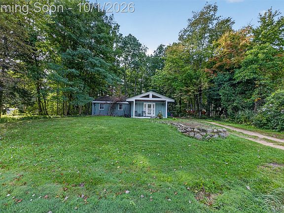 3rd image of 4595 Webberdale Dr
