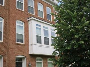 9469 Canonbury Sq, Fairfax, VA 22031
