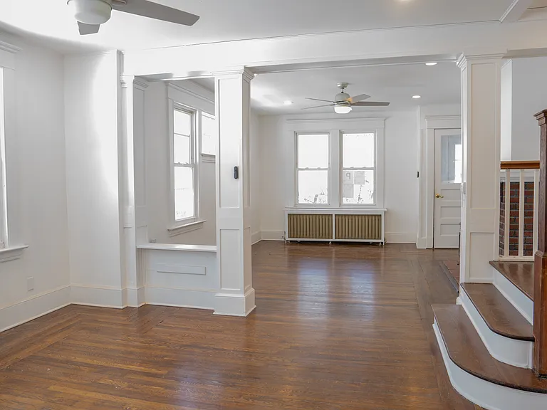 104 Thornton St — Photo 5