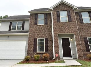 1916 Logan Ridge Cir, Loganville, GA 30052