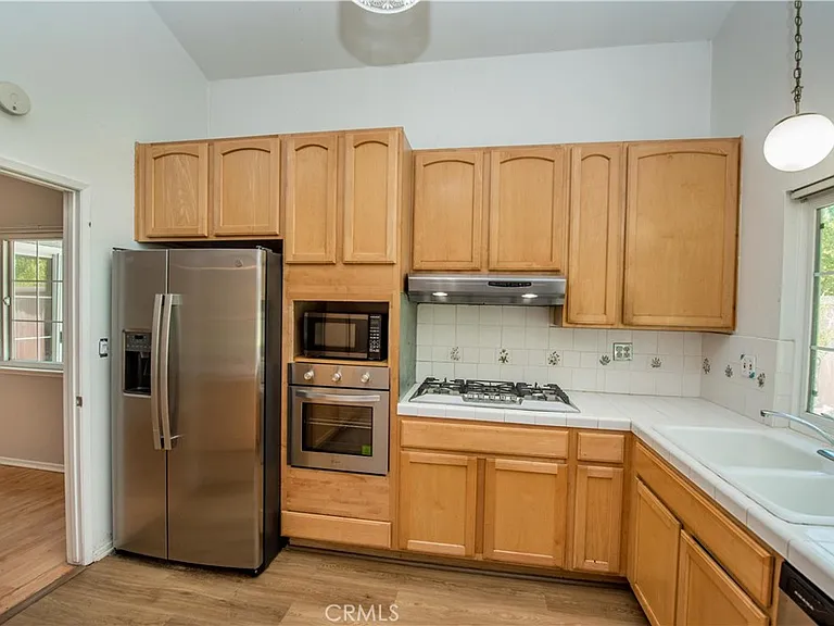 1709 Beechwood Ave — Photo 12