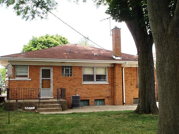 5th image of 2300 Hawthorne Ave