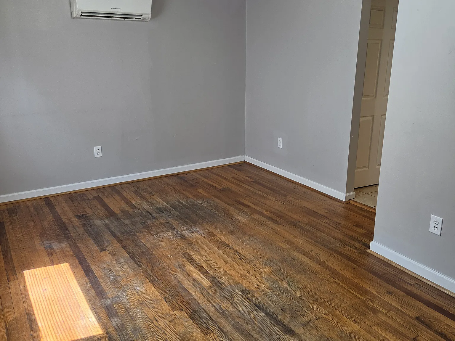 2 bed, 750 sqft, $1,100 — Photo 3