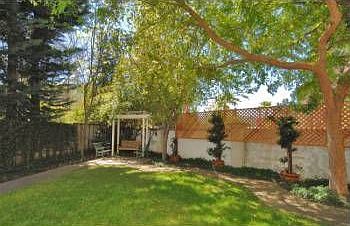 2nd image of 120 Danbury Ln