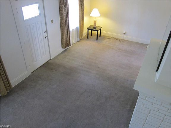 2nd image of 2918 Oak Park Ave