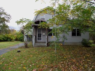 215 Watson Rd, North Syracuse, NY 13212