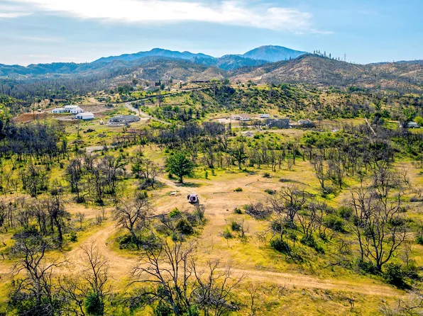 16344 Laurie Ann Ln, Redding, CA 96001