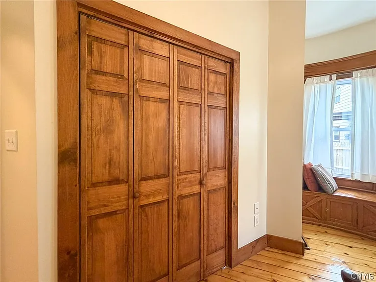 1017 White Pl — Photo 17