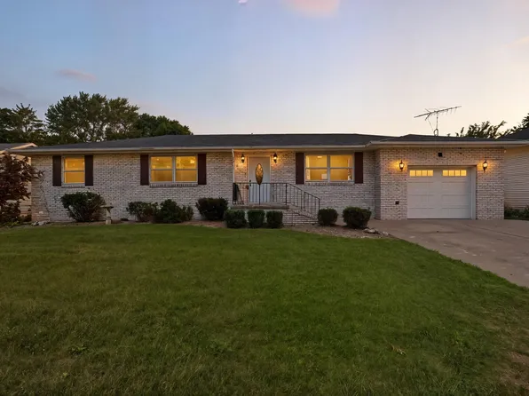 1442 W 94th Ave, Crown Point, IN 46307